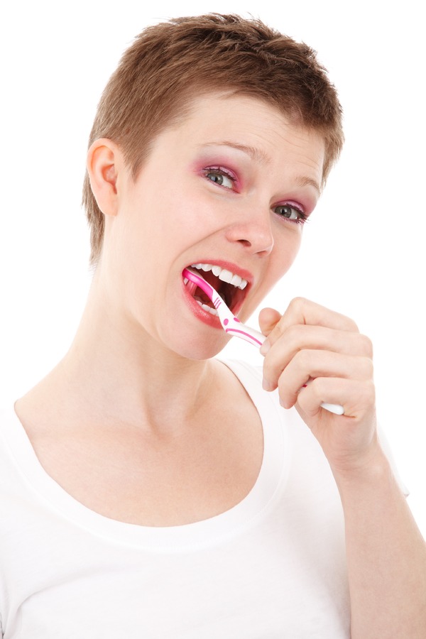 white-teeth-girl-brushing