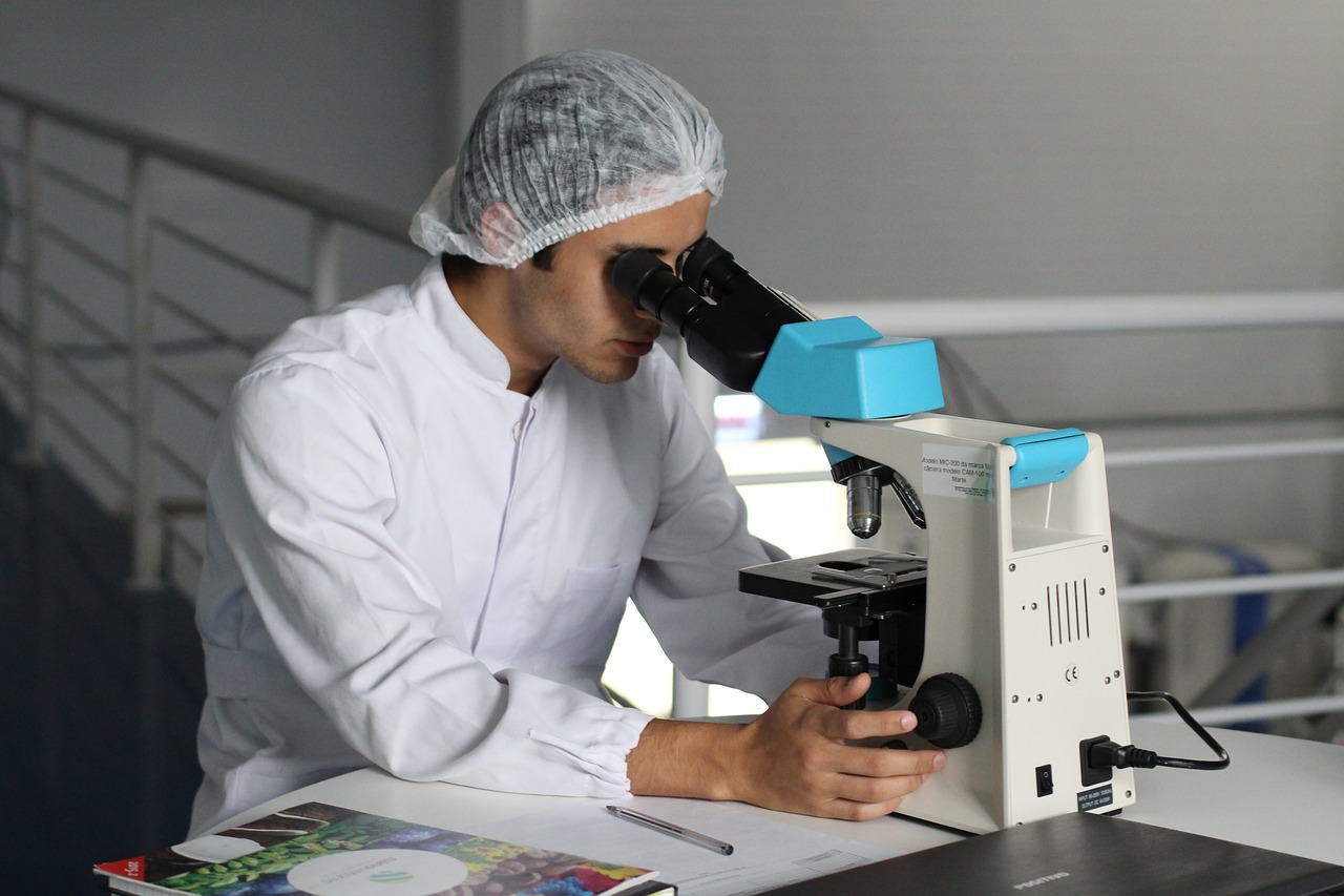 scientist-turmertrue turmeric testing