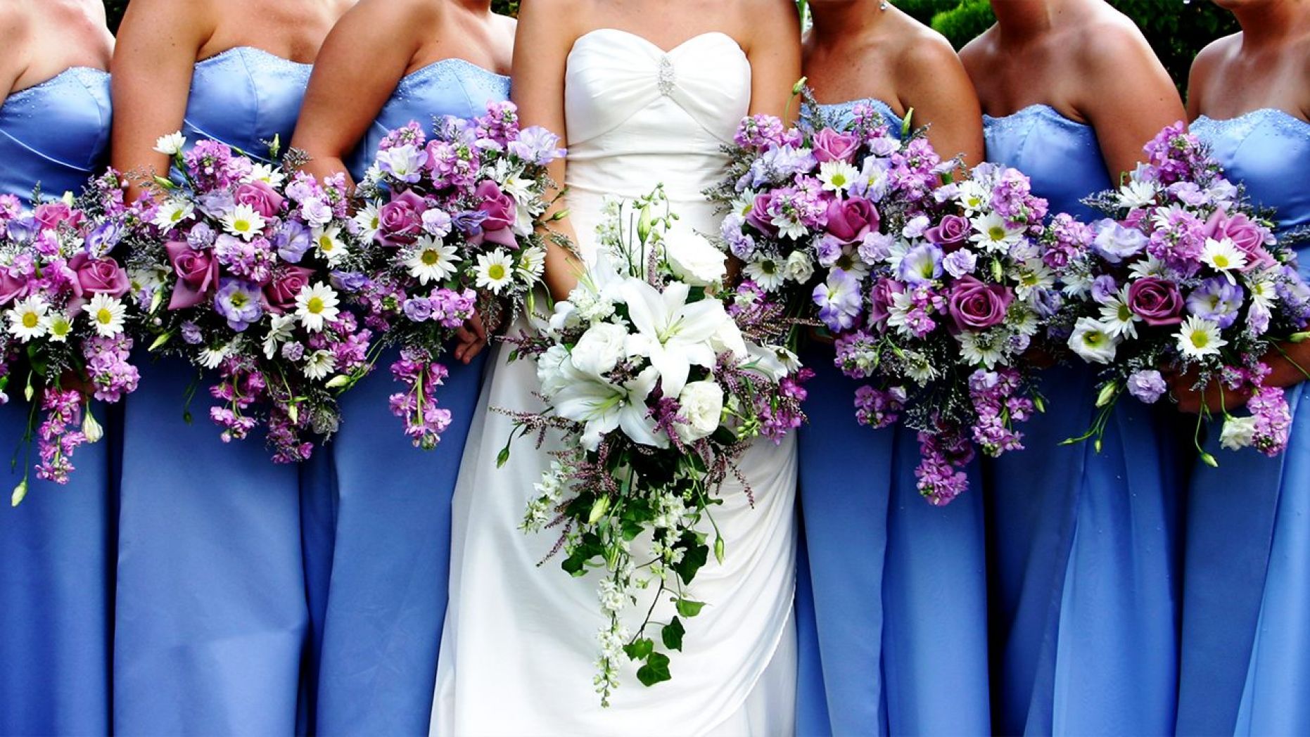 bridesmaids-bride-istock