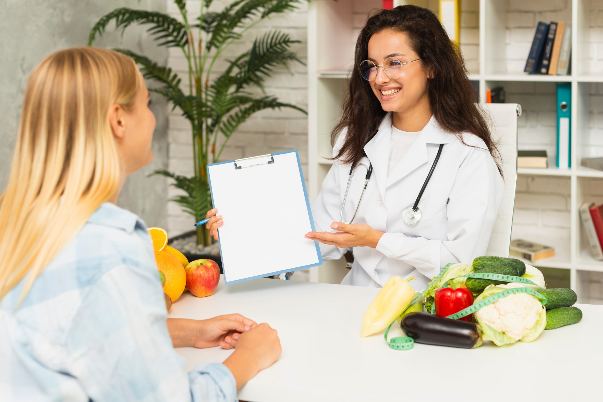 medium-shot-doctor-showing-results-patient-1-1